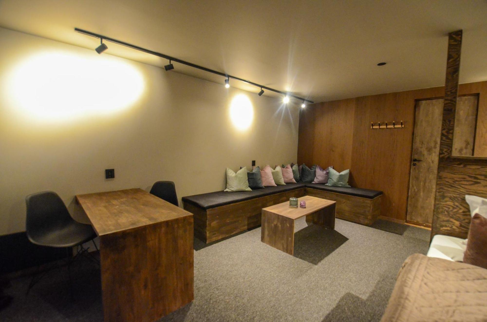 Steam Pier Apartment Kvaloya Стая снимка